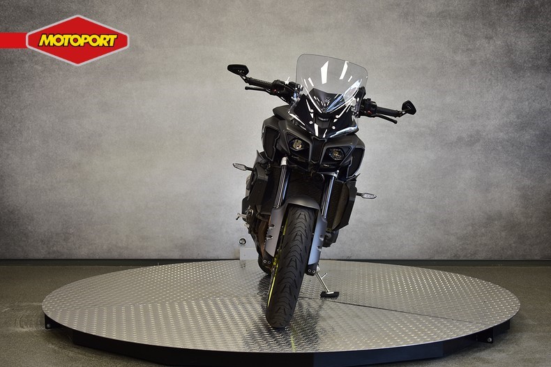 YAMAHA - MT 10