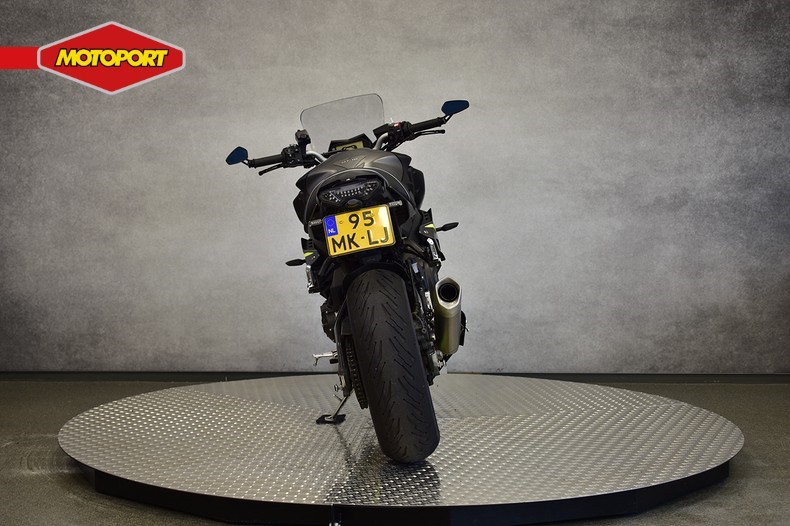 YAMAHA - MT 10