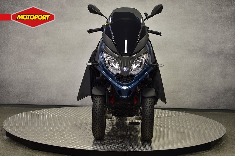 PIAGGIO - MP 3 300 HPE SPORT