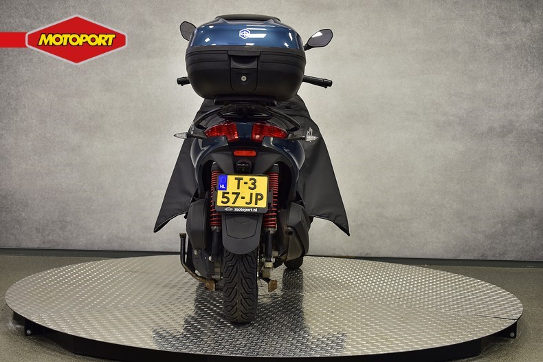 PIAGGIO - MP 3 300 HPE SPORT