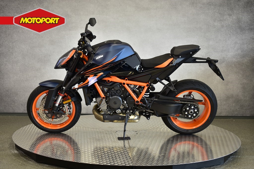 KTM - 1290 SUPER DUKE R