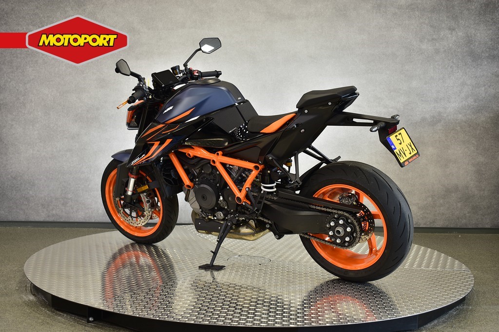 KTM - 1290 SUPER DUKE R