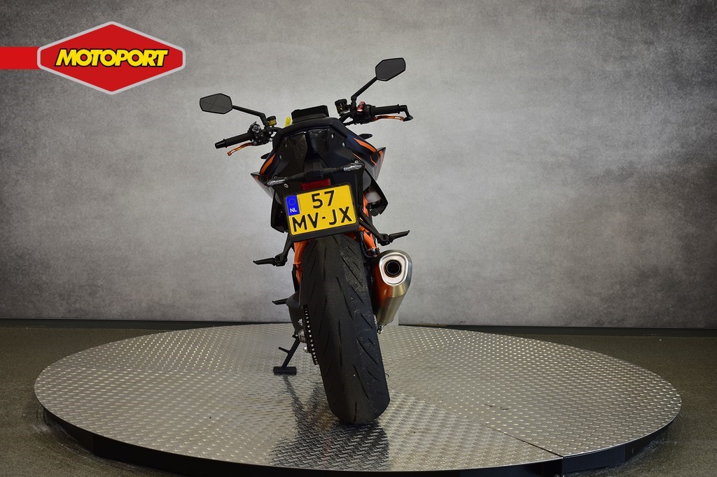 KTM - 1290 SUPER DUKE R