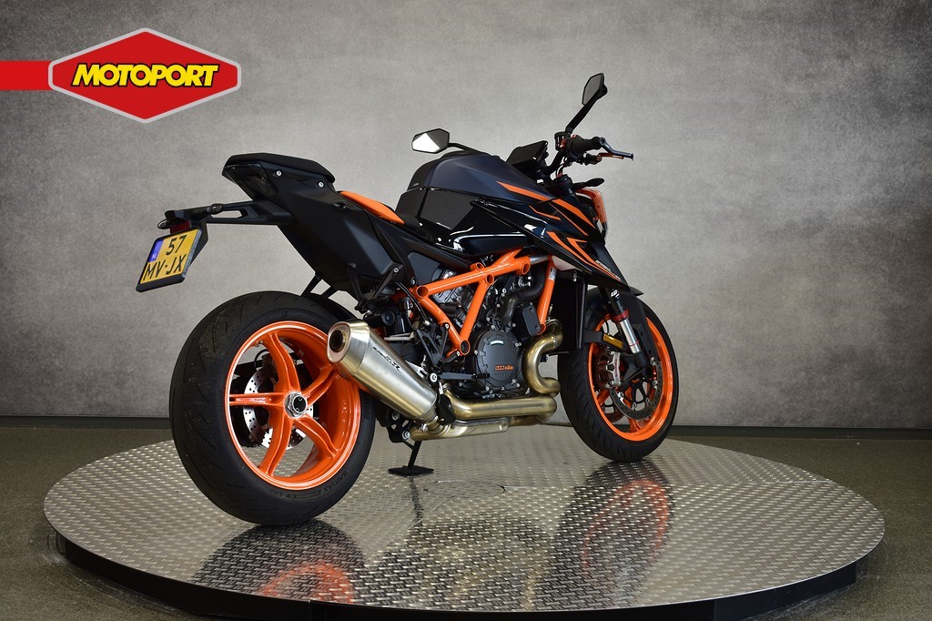 KTM - 1290 SUPER DUKE R