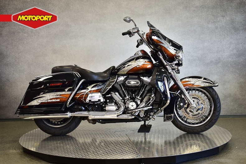HARLEY-DAVIDSON - FLHTK ULTRA ELECTRA GLIDE LIMI
