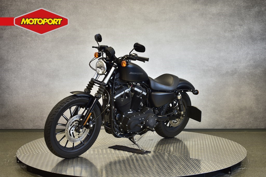 HARLEY-DAVIDSON - XL 883 N IRON