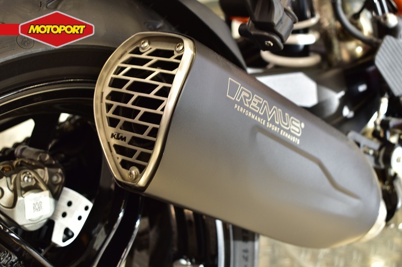 KTM - 1390 SUPER DUKE R EVO display