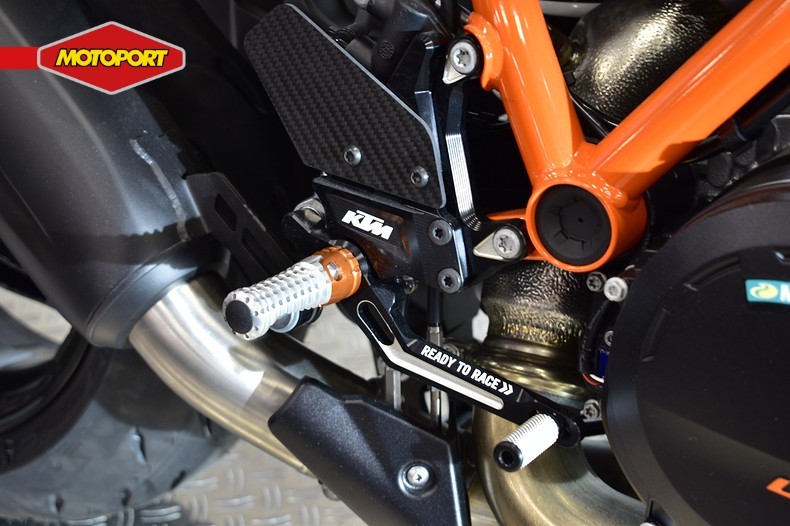 KTM - 1390 SUPER DUKE R EVO display