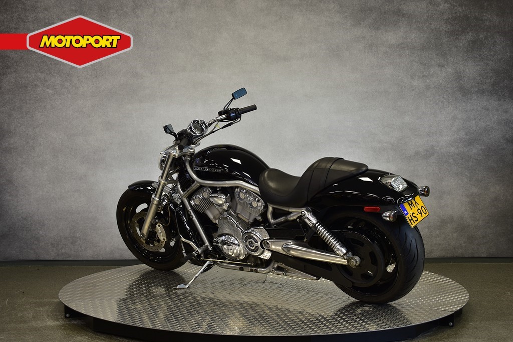 HARLEY-DAVIDSON - V ROD