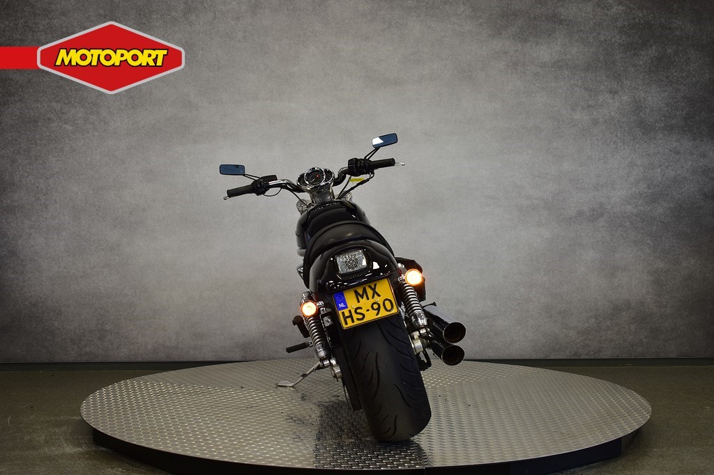 HARLEY-DAVIDSON - V ROD