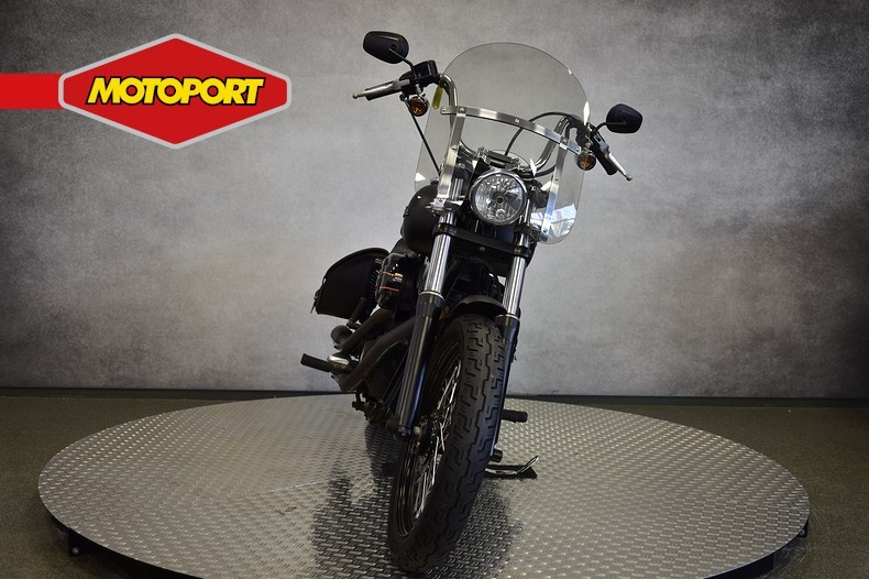 HARLEY-DAVIDSON - Street Bob