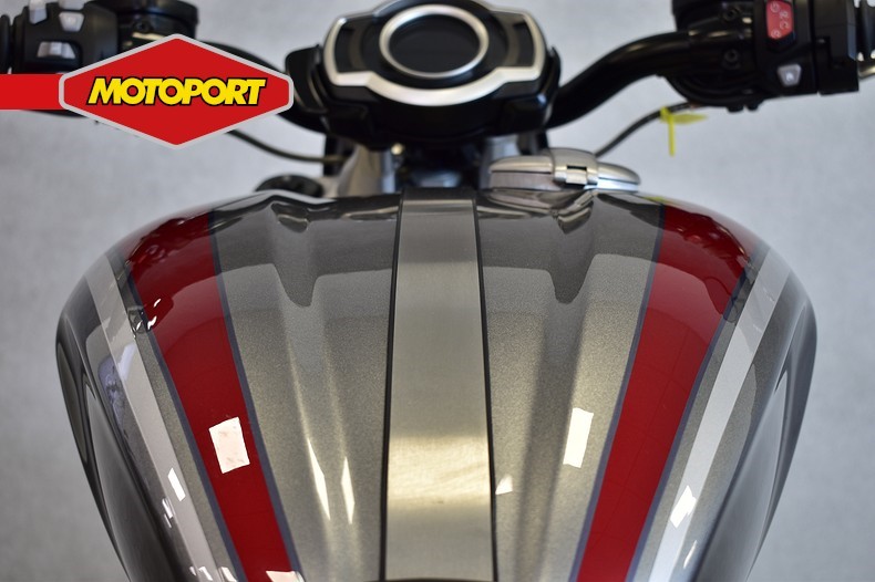 TRIUMPH - ROCKET 3 R