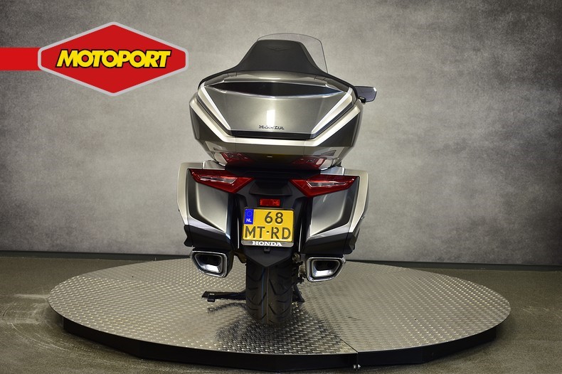 HONDA - GL 1800 GOLDWING TOUR DELUXE