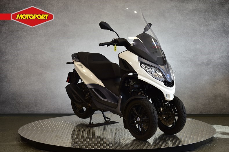 PIAGGIO - MP 3 300 HPE LT SPORT