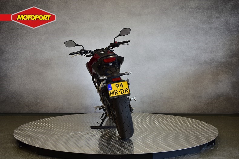 HONDA - CB 125 R