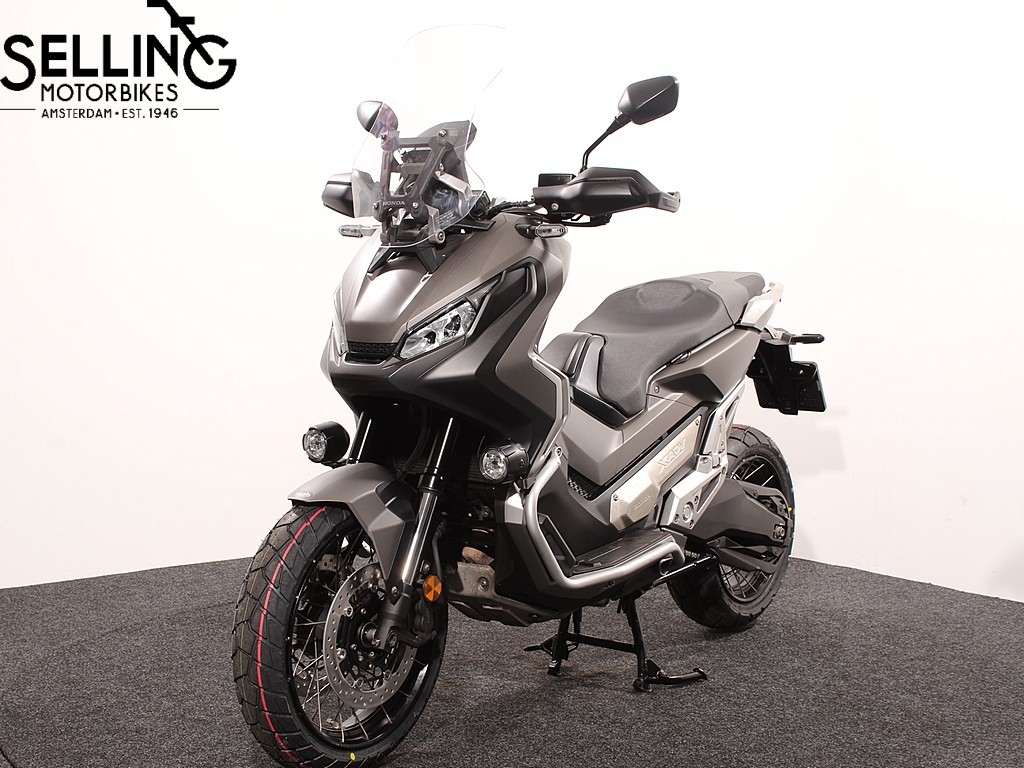 HONDA - X-ADV 750