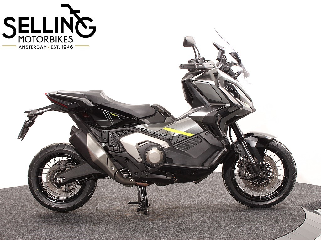 HONDA - X-ADV 750 NHC64 Matte Iridium