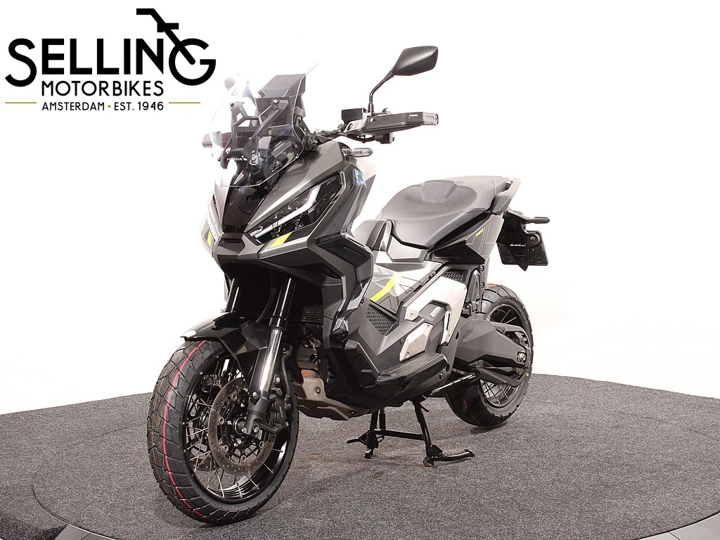 HONDA - X-ADV 750 NHC64 Matte Iridium