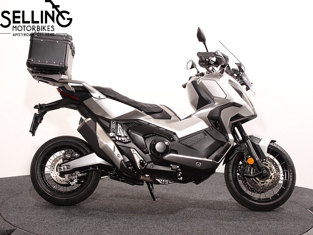 HONDA - X-ADV 750