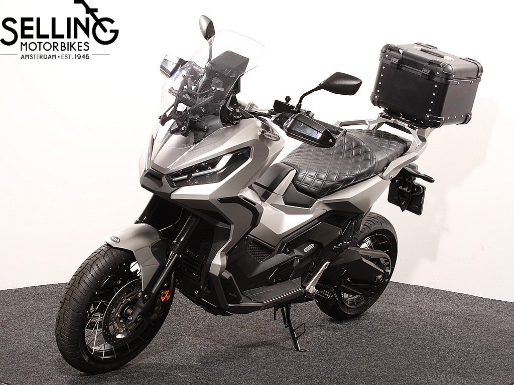 HONDA - X-ADV 750