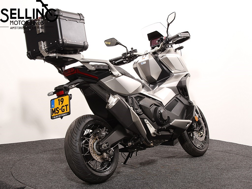 HONDA - X-ADV 750