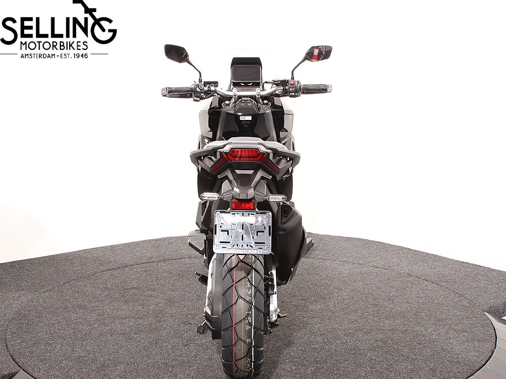 HONDA - X-ADV 750