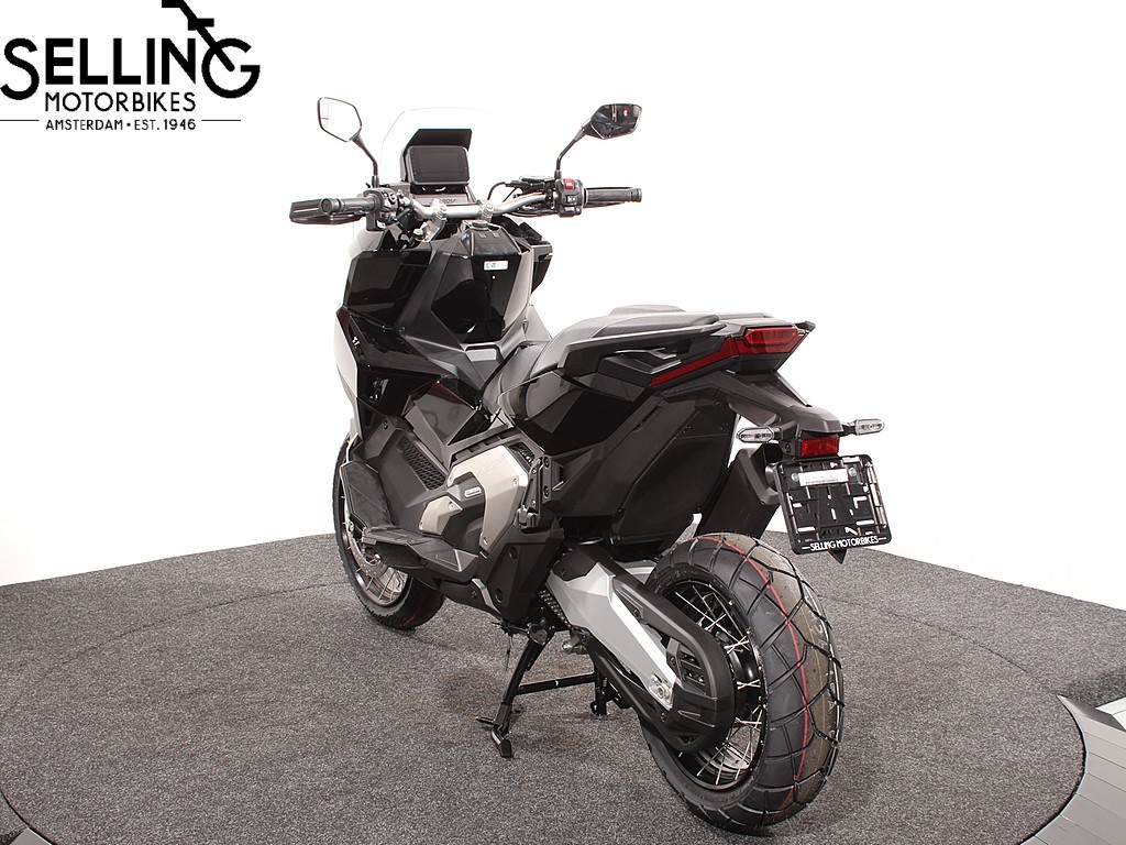 HONDA - X-ADV 750