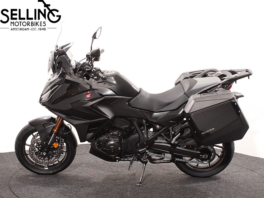 HONDA - NT 1100 DCT