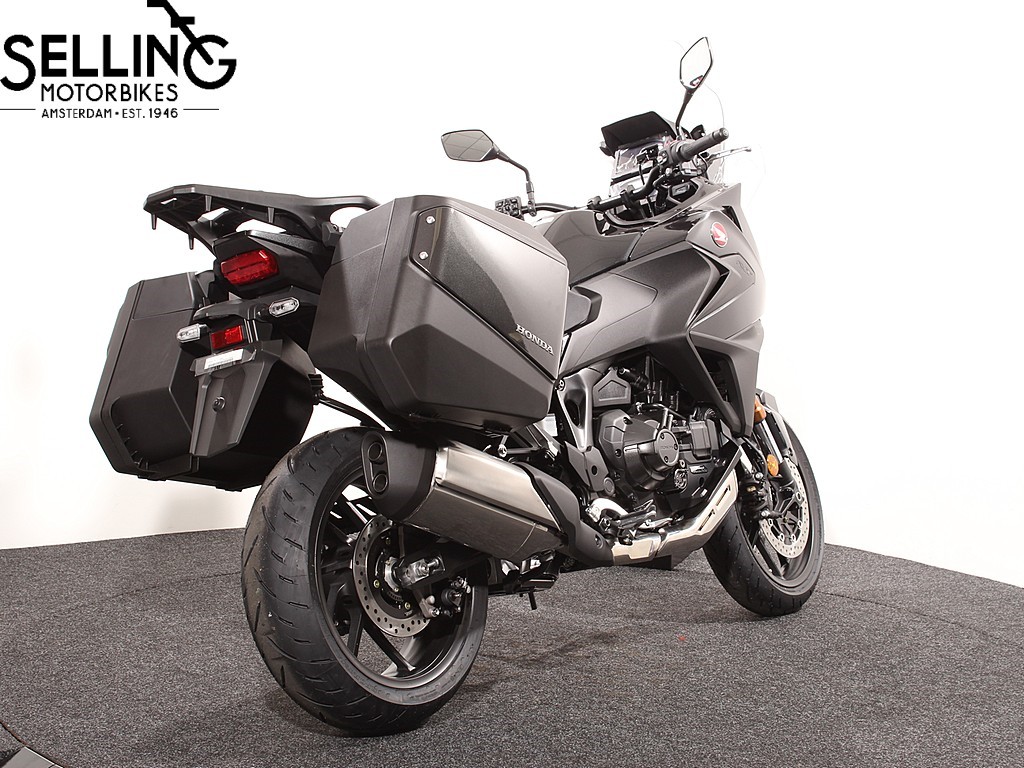HONDA - NT 1100 DCT