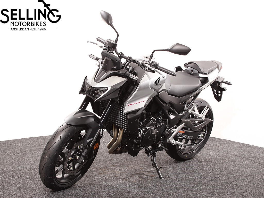 HONDA - CB 750 Hornet
