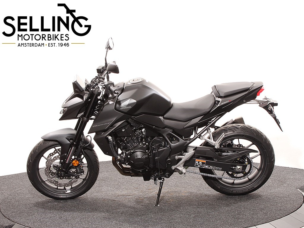HONDA - CB 750 Hornet