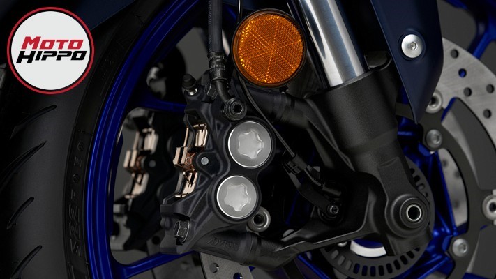 YAMAHA - R7