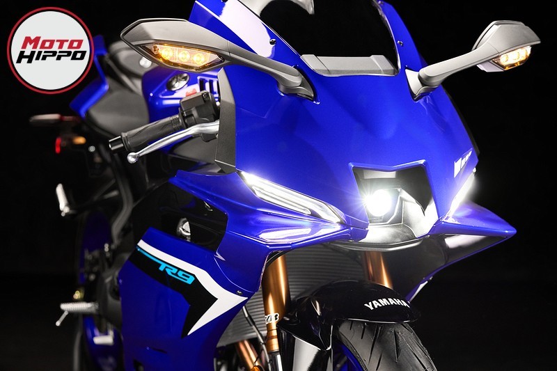 YAMAHA - R9