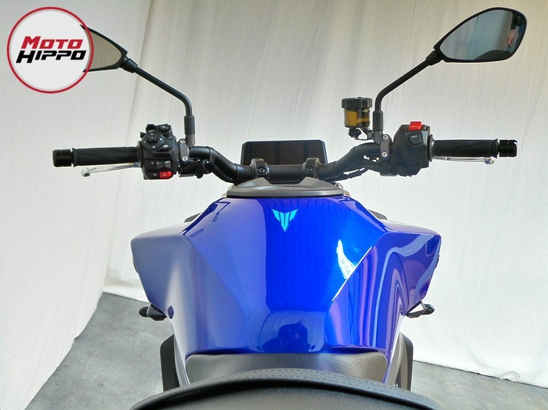 YAMAHA - MT-09
