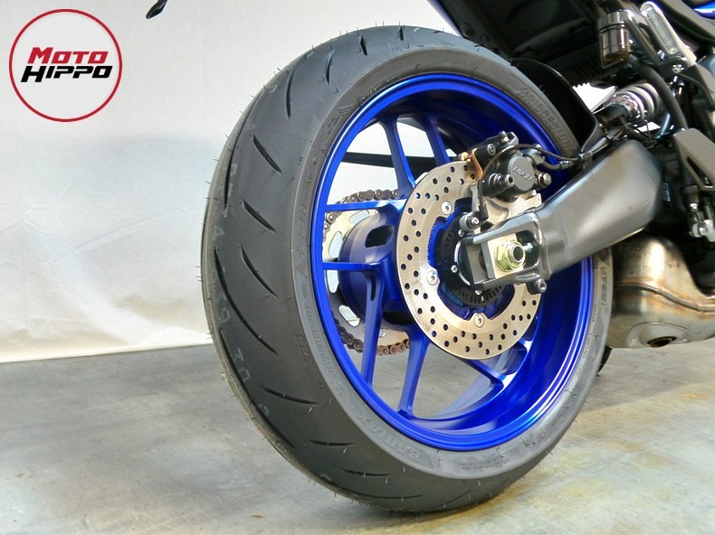 YAMAHA - MT-09