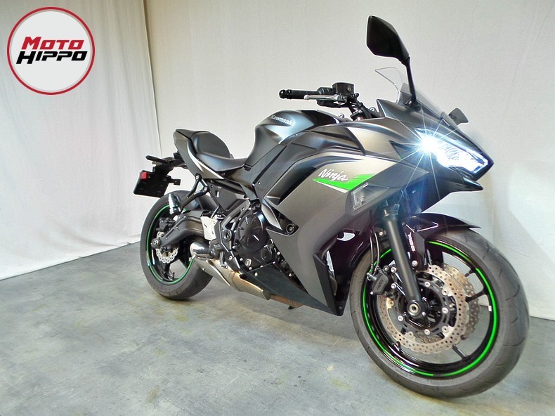 KAWASAKI - NINJA 650
