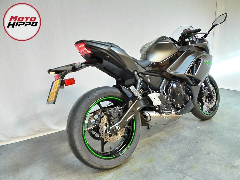 KAWASAKI - NINJA 650