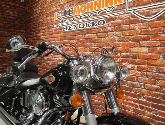 HARLEY-DAVIDSON - FLSTC Heritage Classic 1340