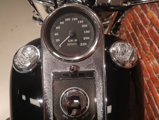 HARLEY-DAVIDSON - FLSTC Heritage Classic 1340