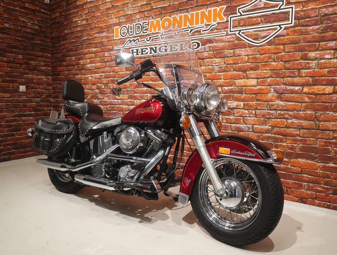 HARLEY-DAVIDSON - FLSTC Heritage Classic 1340