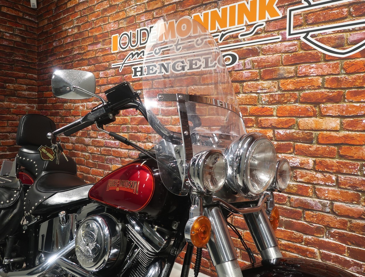 HARLEY-DAVIDSON - FLSTC Heritage Classic 1340