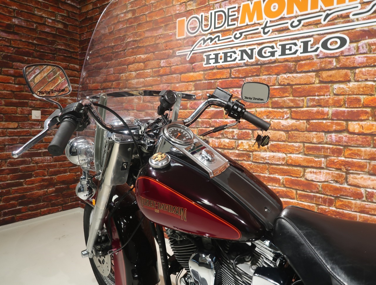 HARLEY-DAVIDSON - FLSTC Heritage Classic 1340