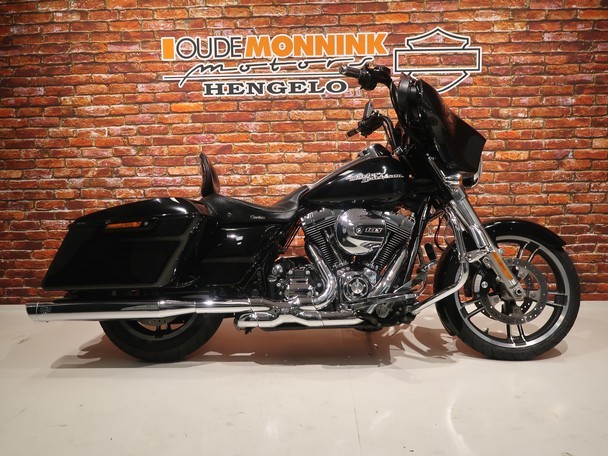 HARLEY-DAVIDSON - FLHX Street Glide 1690