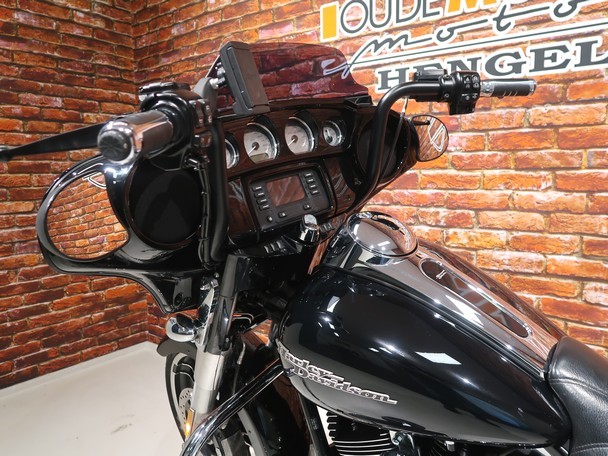 HARLEY-DAVIDSON - FLHX Street Glide 1690