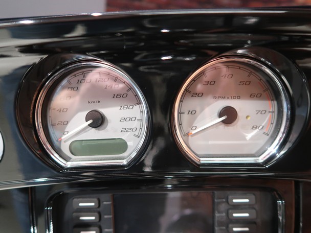 HARLEY-DAVIDSON - FLHX Street Glide 1690