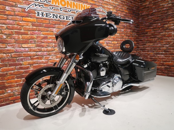 HARLEY-DAVIDSON - FLHX Street Glide 1690