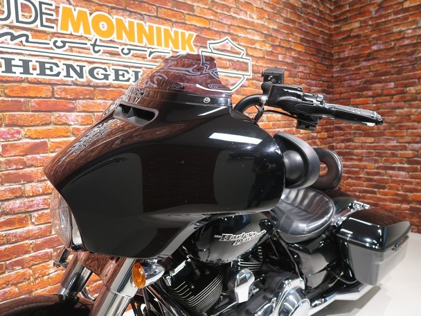 HARLEY-DAVIDSON - FLHX Street Glide 1690