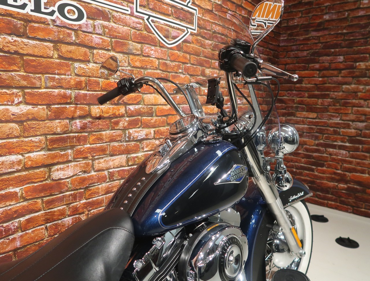 HARLEY-DAVIDSON - FLSTC Heritage Classic 1690