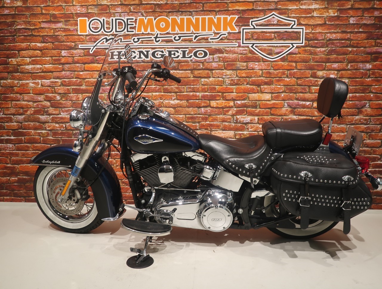 HARLEY-DAVIDSON - FLSTC Heritage Classic 1690