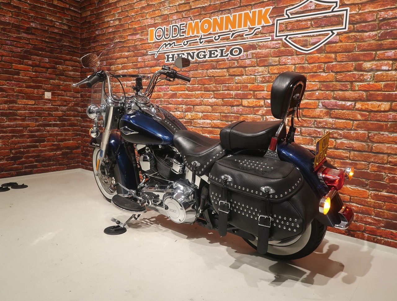 HARLEY-DAVIDSON - FLSTC Heritage Classic 1690